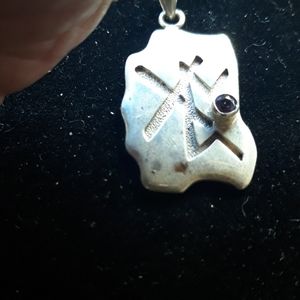 Sterling silver pendant